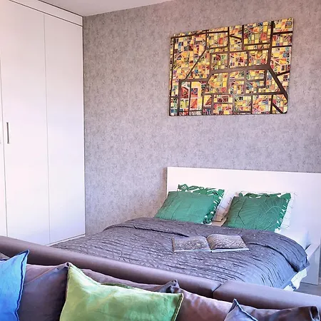 Apartment Bociania Airport